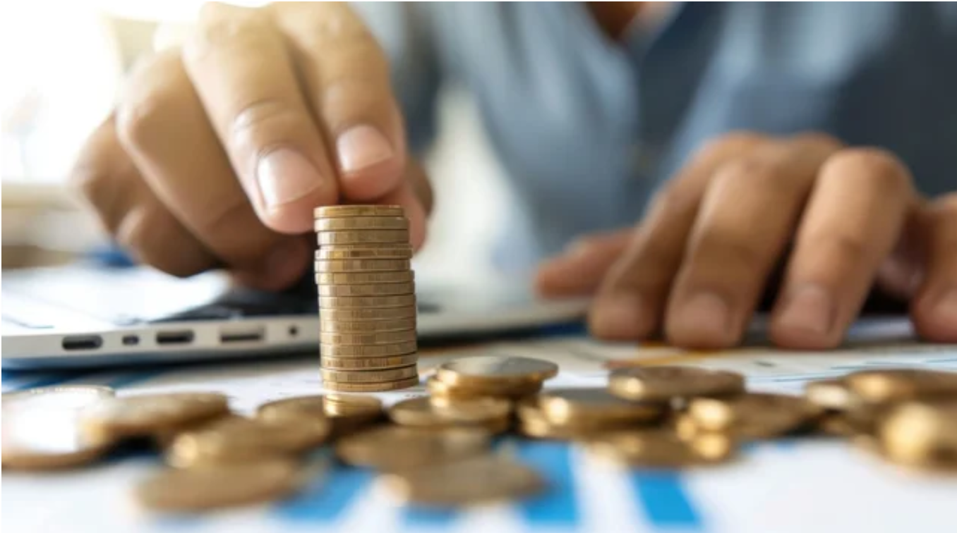 leveraged strategies in finance, showing decision-making with coins and investments